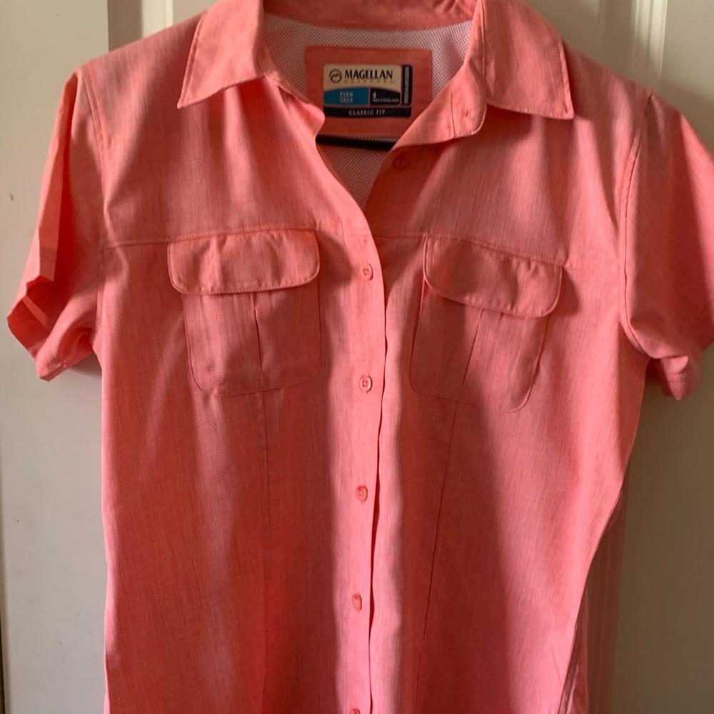 Magellan Outdoors fishing shirt size small